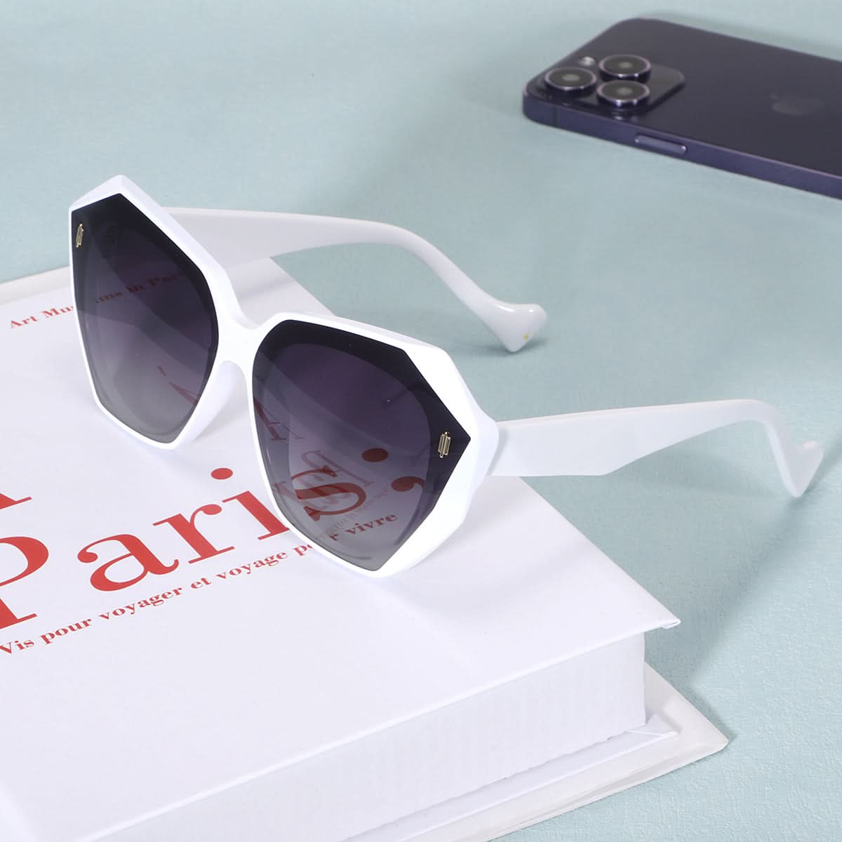 Retro Tinted Polygonal Cat Eye Sunglasses